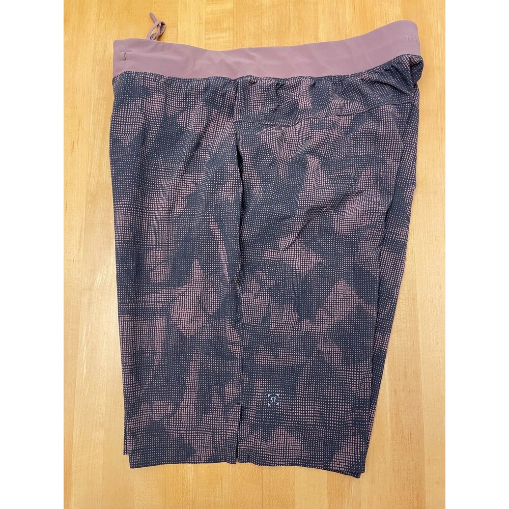 Lululemon Mens T.H.E. Short 11" *Linerless Illusion Red Dust Obsidian M7AATS - L